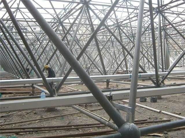 宣威盘点螺栓球网架对选材方面的4点要求